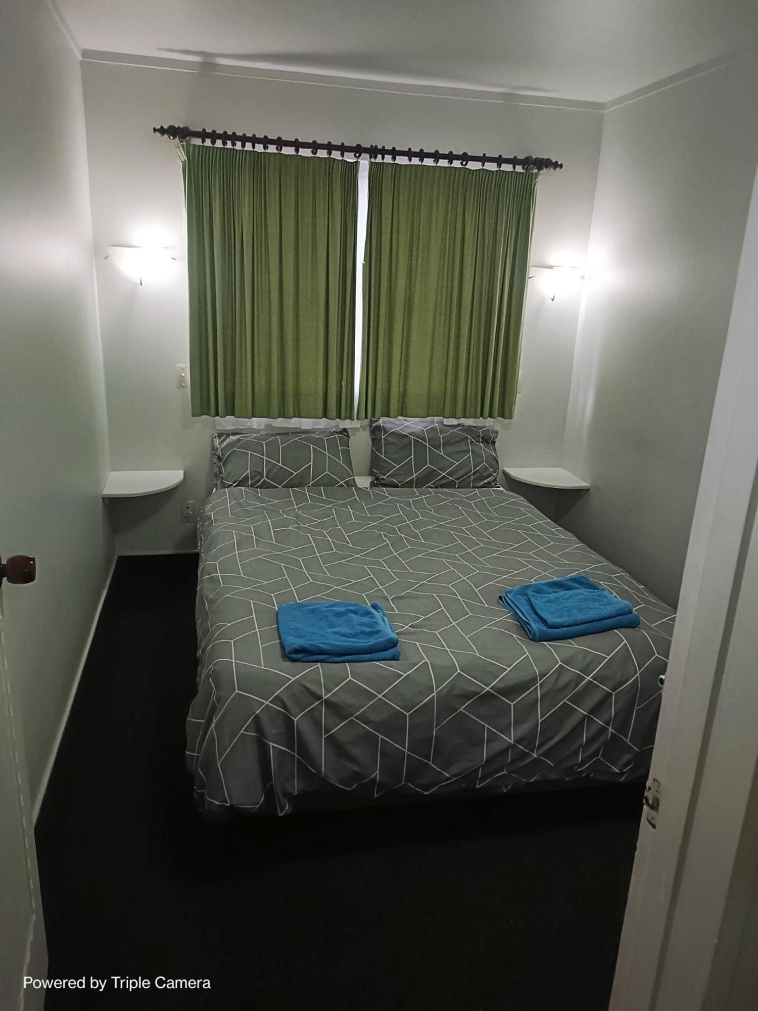 The Cave Motel Левін Екстер'єр фото